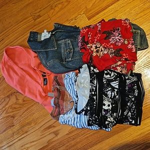 Medium bundle 6 items, Vintage CK, NY&C,Hotkiss, Liz, Nightmare before Christmas